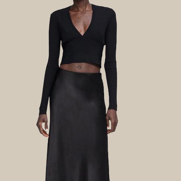 Zara Black Ribbed Long Sleeve V-Neck Crop Top - Picture 1 of 6